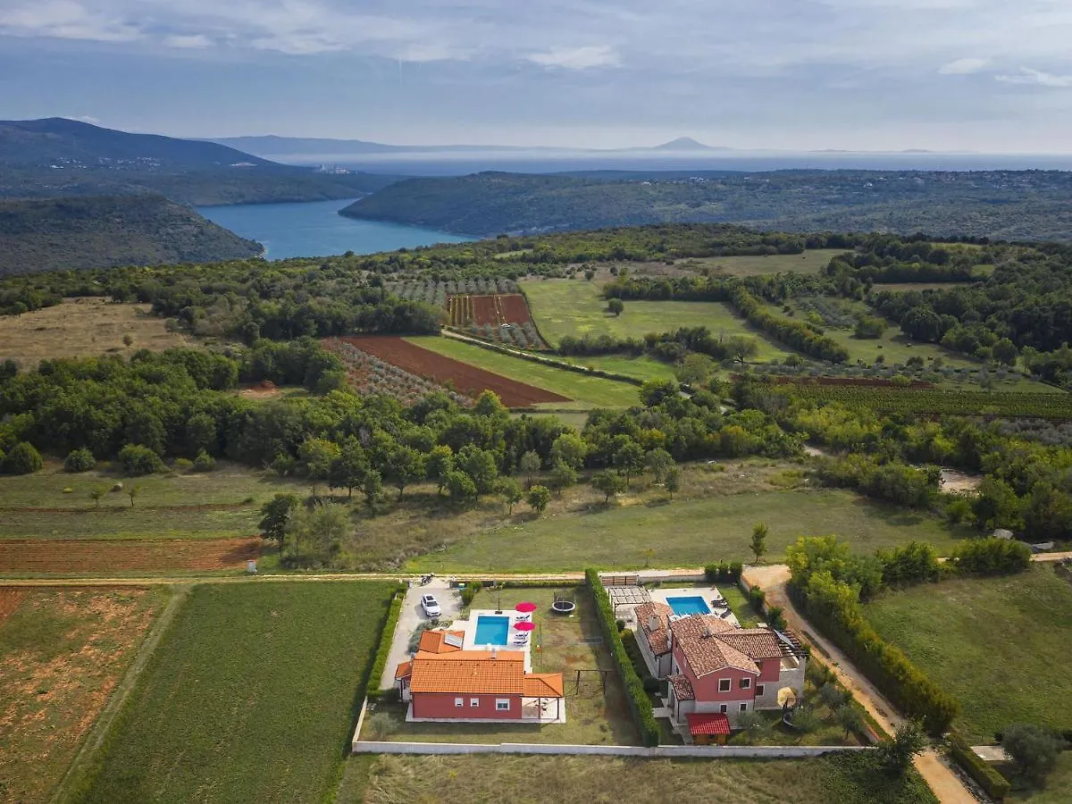 Villa With Pool 1 Km From The Beach Rebici Croatia