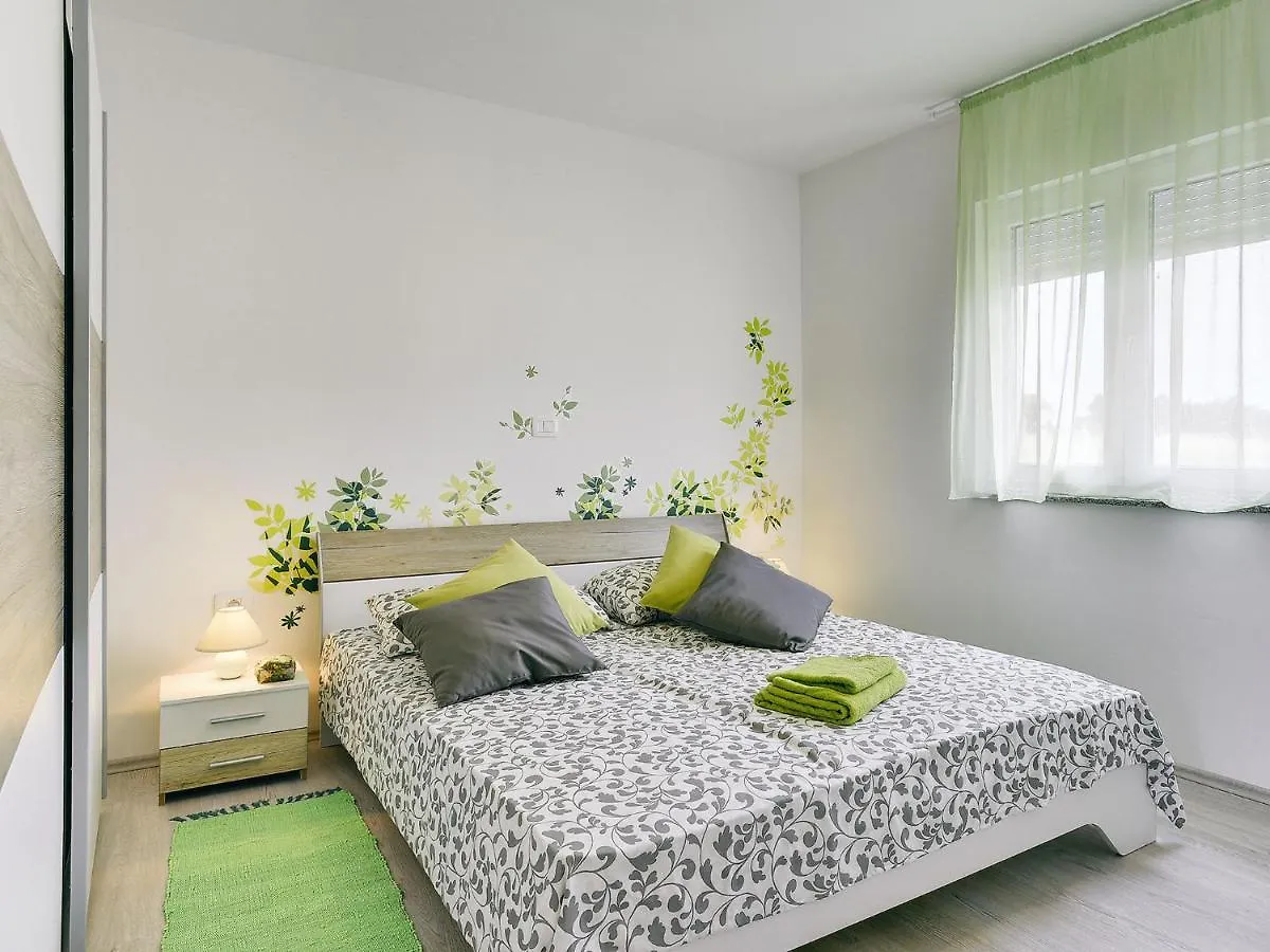 Villa With Pool 1 Km From The Beach Rebici Croatia